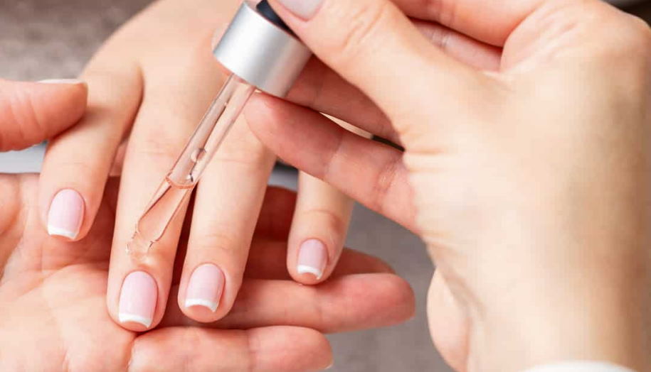 How to Achieve Healthy Nails with Cuticle Oil